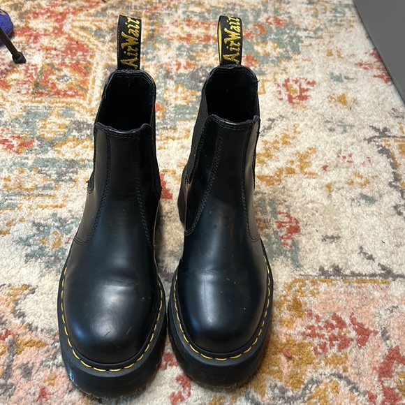 Dr. Martens Platform Chelsea Boot - Picture 3 of 7